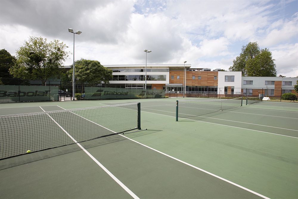 מלון מרלו Bisham Abbey National Sports Centre מראה חיצוני תמונה
